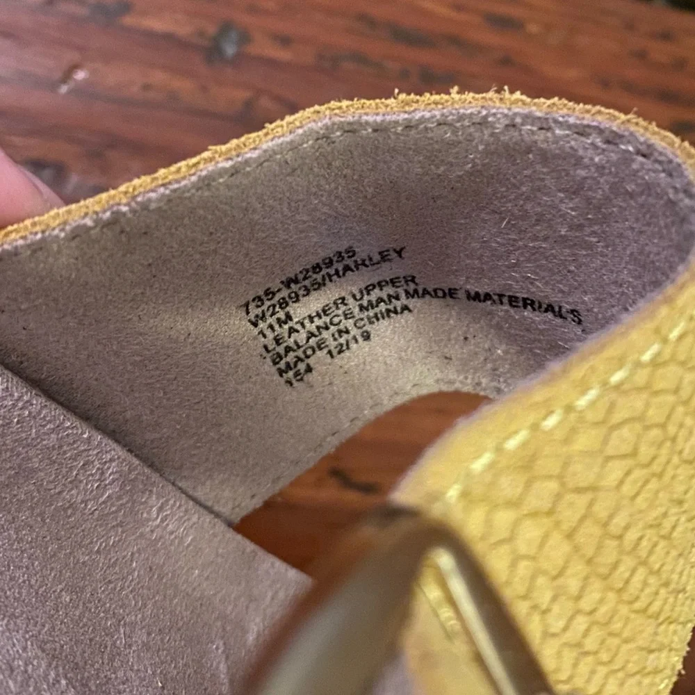 White Mountain Footbeds Harley Sandals Size 11 NWOB